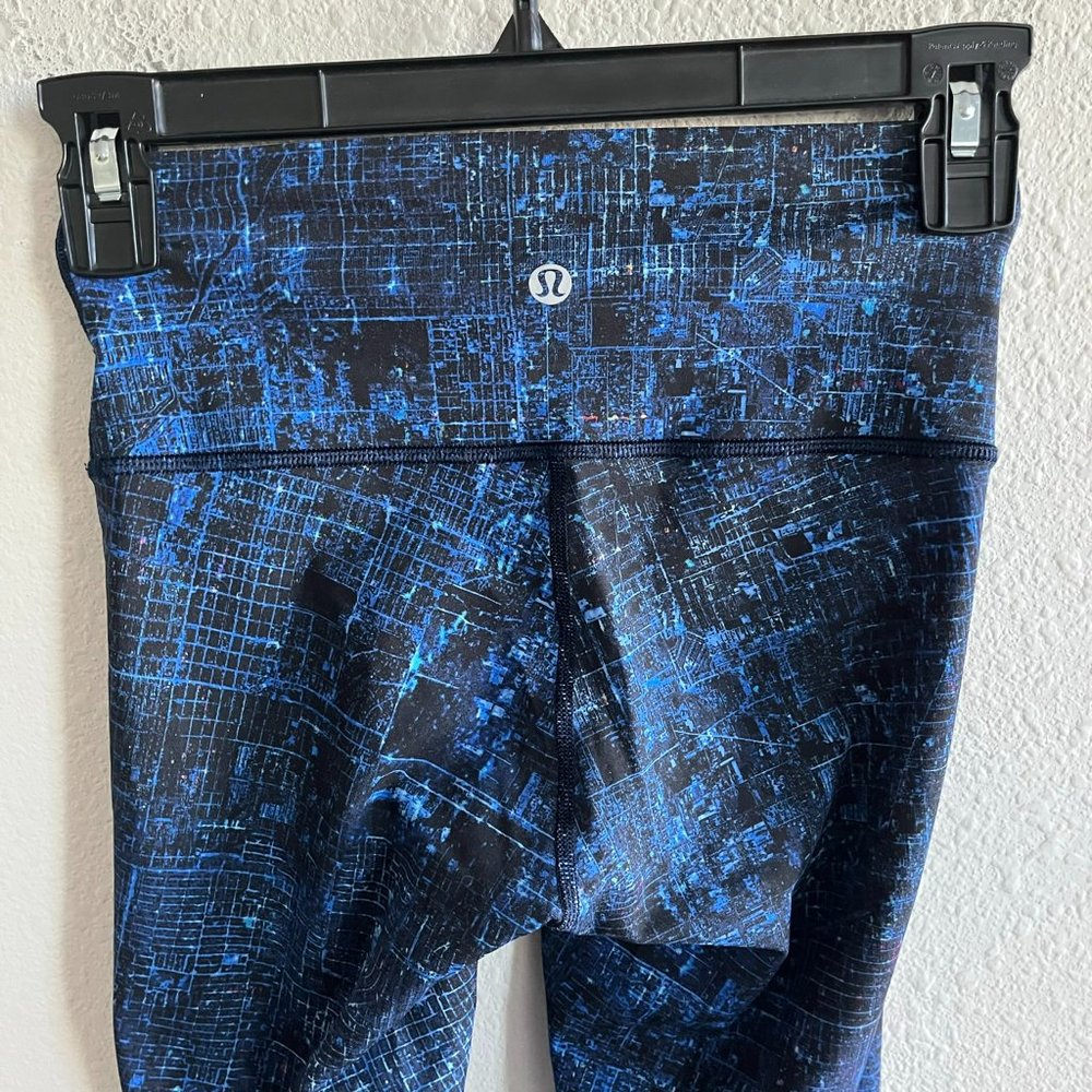 Lululemon Women's Train Time Leggings City Light Multi Black Size 2 - Picture 4 of 9